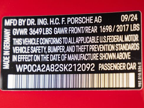 Certified 2025 Porsche 718 Boxster RWD image 34