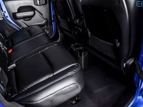 Used 2025 Jeep Wrangler Rubicon image 21