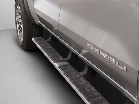 Used 2023 GMC Canyon Denali AWD/4WD image 30