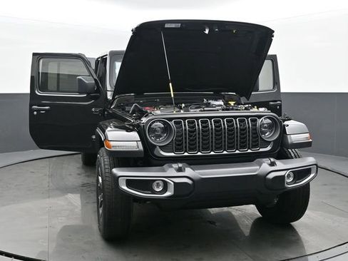 New 2025 Jeep Gladiator Sport w/ Premium Package image 54