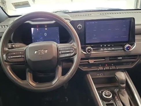 Used 2023 Chevrolet Colorado Trail Boss image 8