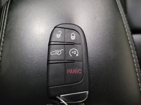 Used 2021 Dodge Durango GT w/ Blacktop Package AWD/4WD image 32