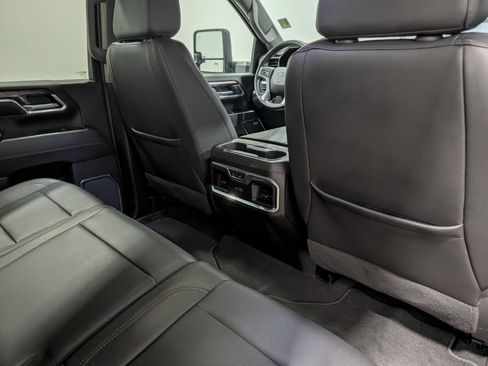 Used 2025 Chevrolet Silverado 2500 LTZ w/ Trail Boss Package AWD/4WD image 19
