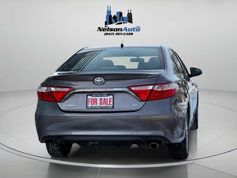 Used 2016 Toyota Camry SE image 5