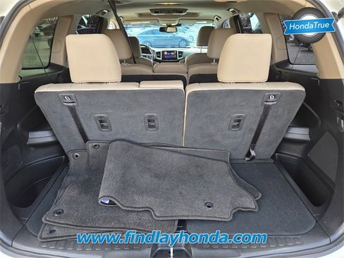 Used 2017 Honda Pilot Touring image 19