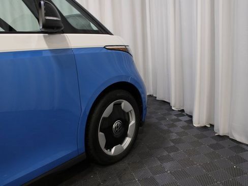 New 2025 Volkswagen ID. Buzz Pro S Plus image 29