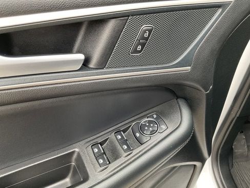 Used 2024 Ford Edge SEL w/ Convenience Package image 8