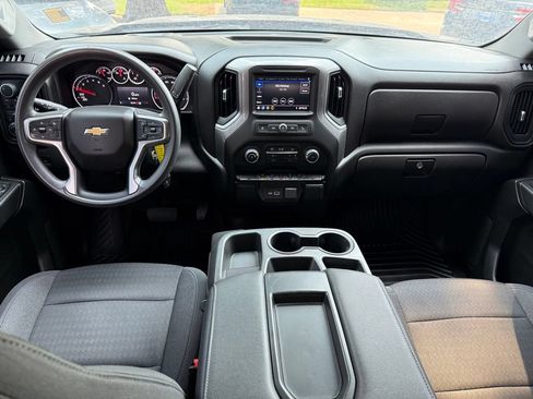 Used 2022 Chevrolet Silverado 1500 Custom w/ Safety Confidence Package AWD/4WD image 14