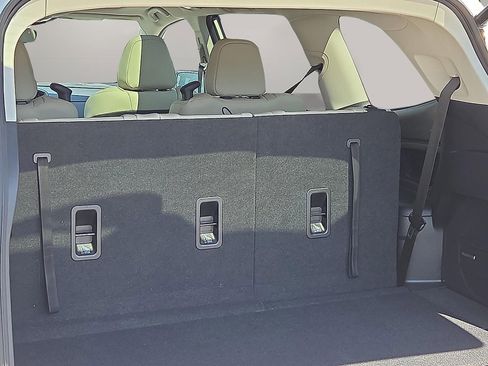 Used 2026 Subaru Ascent Limited image 9