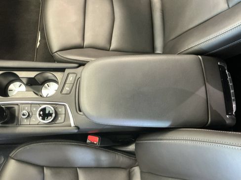 Used 2025 Cadillac XT6 Sport AWD/4WD image 11