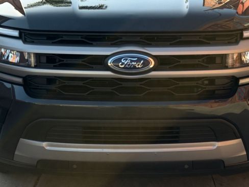 Used 2024 Ford Expedition Max XLT AWD/4WD image 20
