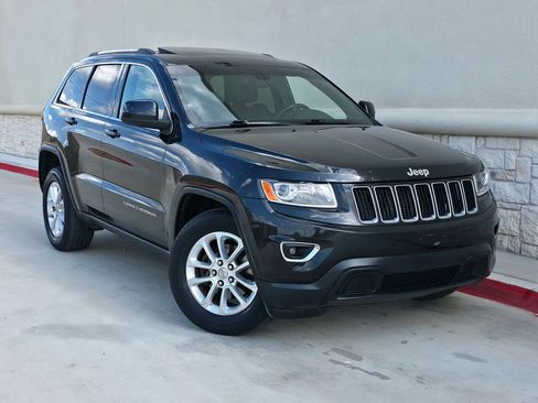 Used 2014 Jeep Grand Cherokee Laredo w/ Security & Convenience Group AWD/4WD image 1