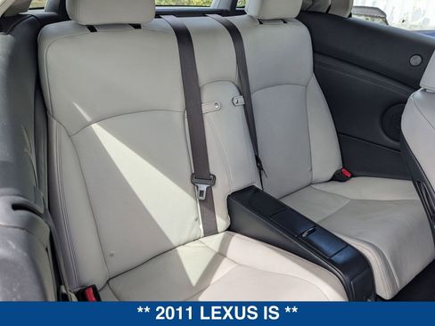 Used 2011 Lexus IS 250C w/ Luxury Pkg image 15