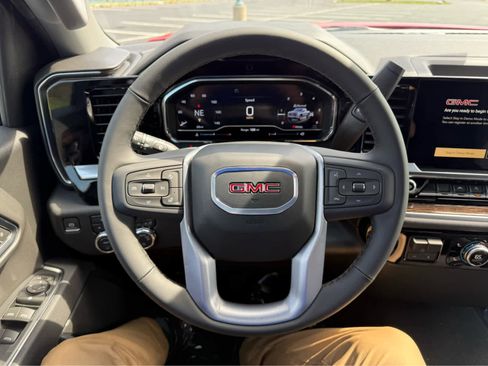 New 2025 GMC Sierra 1500 SLE w/ Preferred Package AWD/4WD image 16