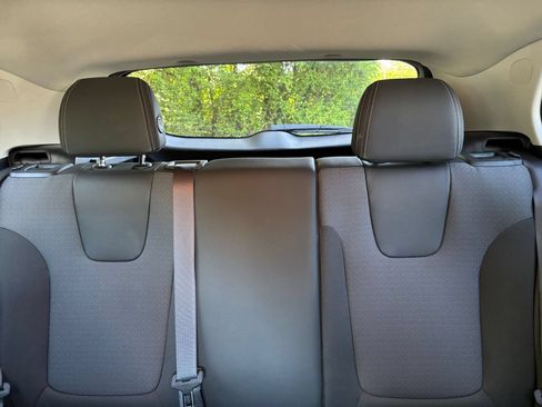 Used 2025 Buick Encore GX Preferred FWD image 37