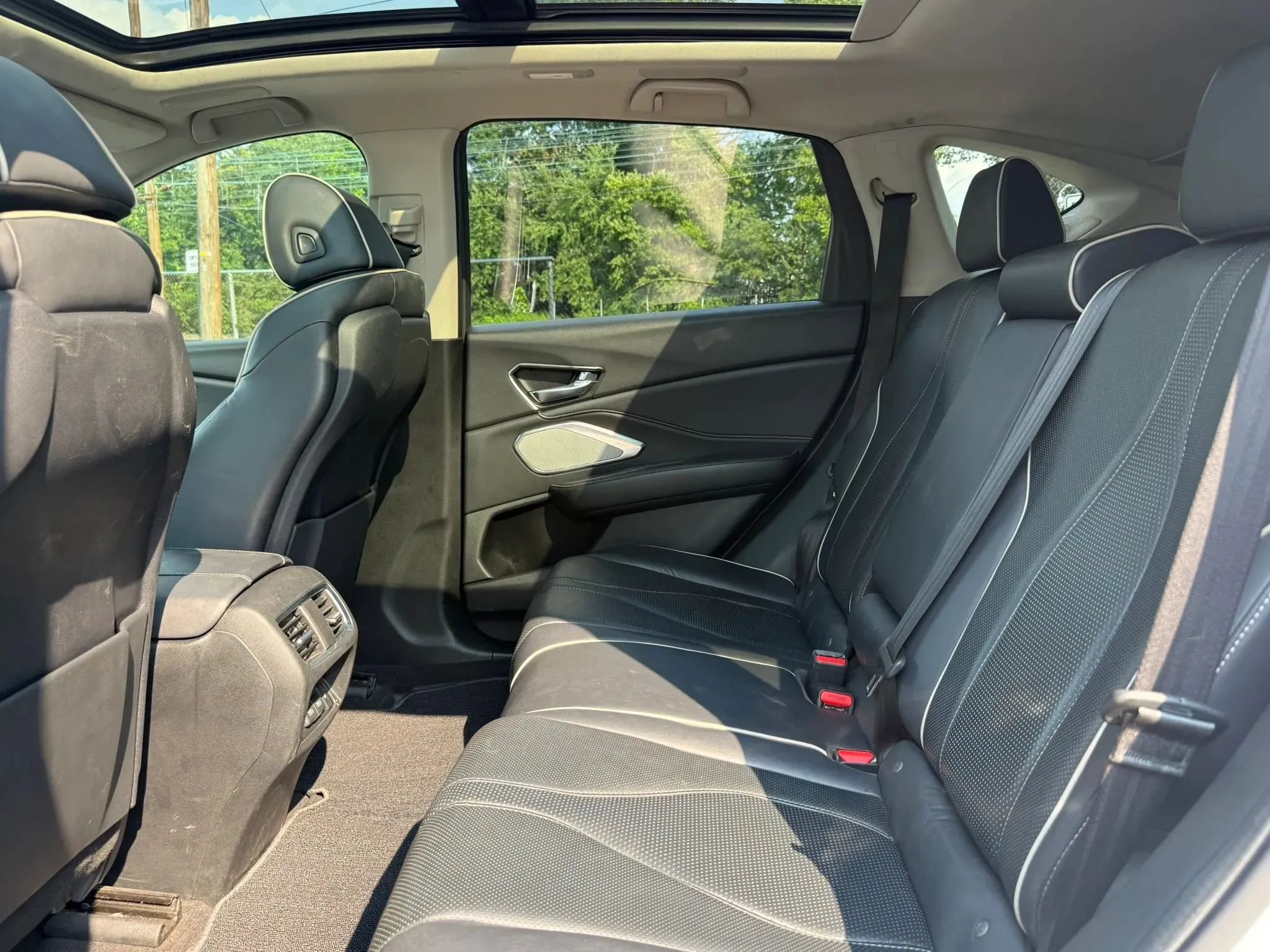Used 2019 Acura RDX w/ Advance Package FWD image 29