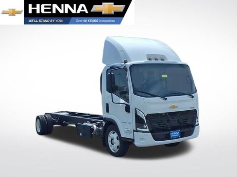 New 2025 Chevrolet Low Cab Forward 5500 XD RWD image 1