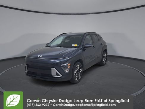 Used 2025 Hyundai Kona SEL image 6