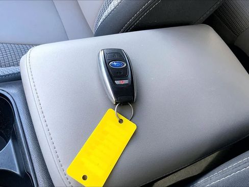 Used 2022 Subaru Outback Premium image 20