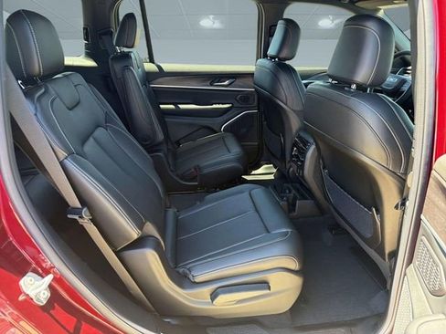 New 2026 Jeep Grand Cherokee L Limited AWD/4WD image 30