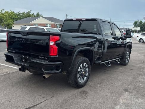 Used 2021 Chevrolet Silverado 2500 Custom w/ Custom Value Package AWD/4WD image 6