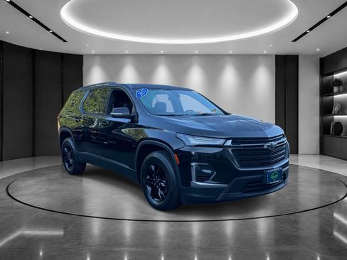 Used 2023 Chevrolet Traverse LT w/ Midnight/Sport Edition AWD/4WD image 2