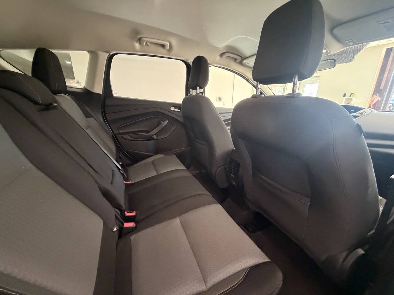 Used 2018 Ford Escape SE AWD/4WD image 17
