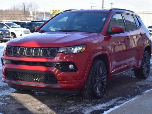 Used 2023 Jeep Compass Limited image 12