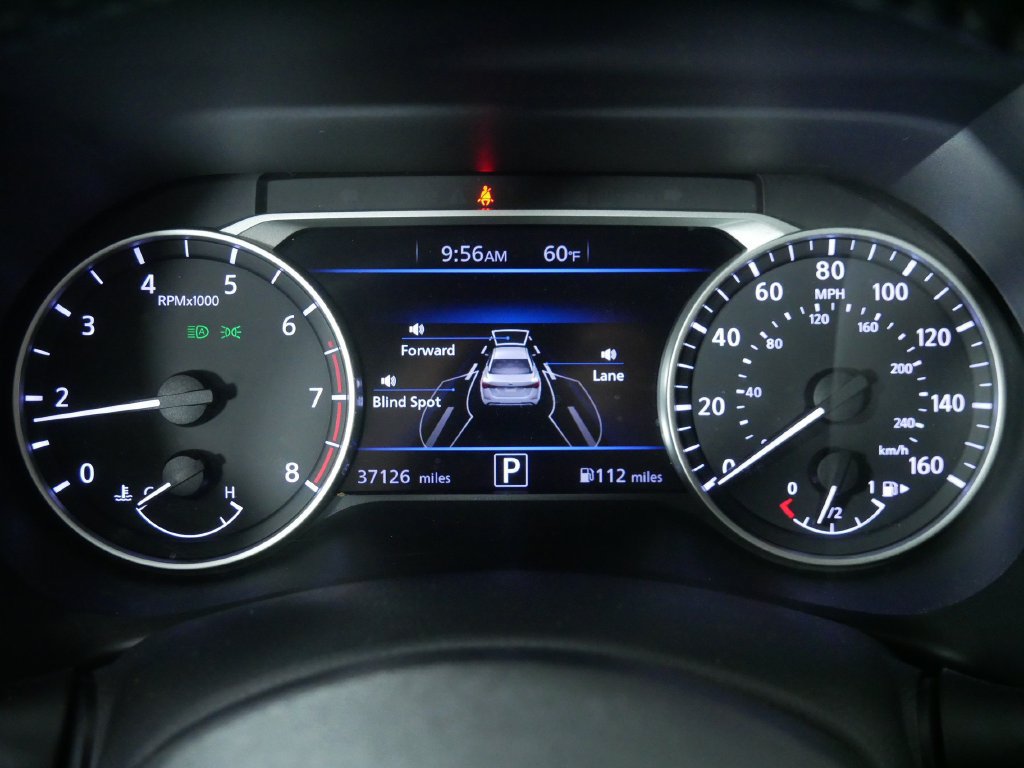 Used 2025 Nissan Sentra SV w/ SV Premium Package FWD image 27
