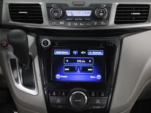 Used 2016 Honda Odyssey EX-L image 22