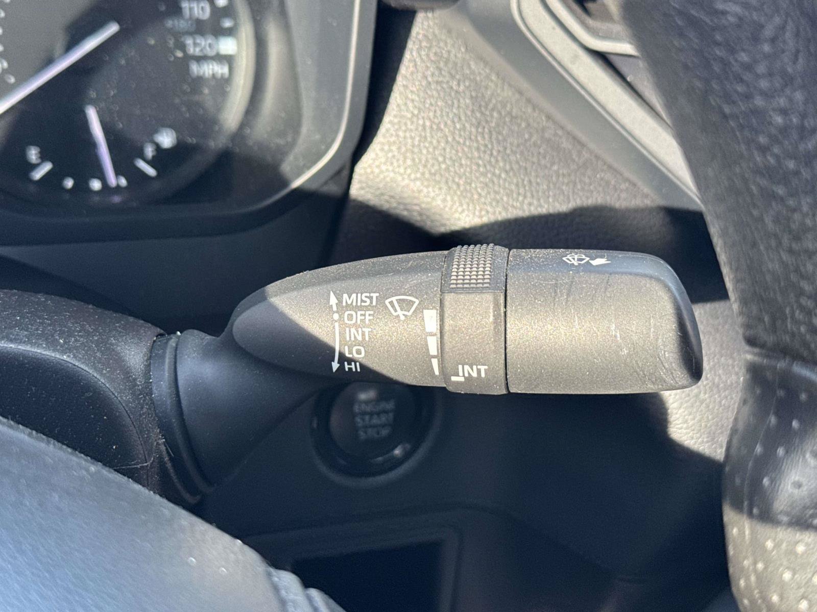 Used 2025 Toyota Tundra SR AWD/4WD image 19
