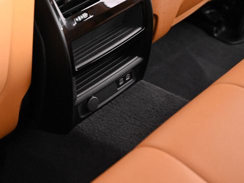 Used 2022 BMW 530i xDrive w/ Premium Package AWD/4WD image 27