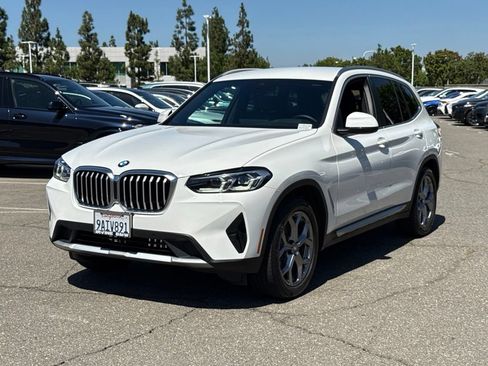 Used 2022 BMW X3 xDrive30i AWD/4WD image 2