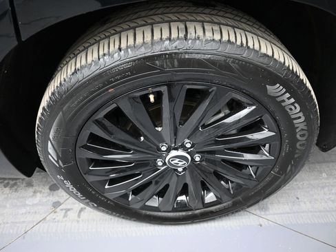 Used 2024 Hyundai Palisade Calligraphy image 15