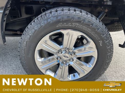 Used 2018 Ford F150 XLT w/ Equipment Group 302A Luxury AWD/4WD image 42
