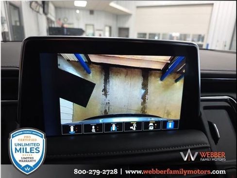 Used 2024 Chevrolet Tahoe Z71 w/ Luxury Package image 16