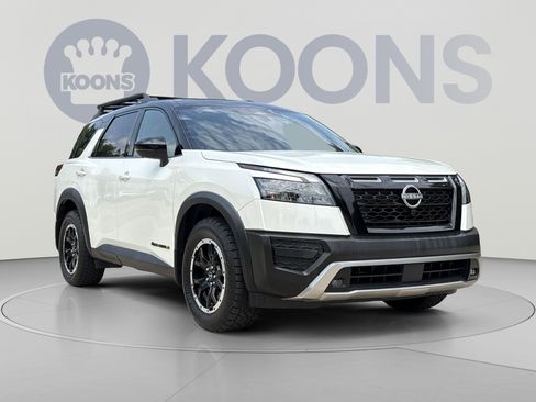 Used 2024 Nissan Pathfinder Rock Creek AWD/4WD image 10