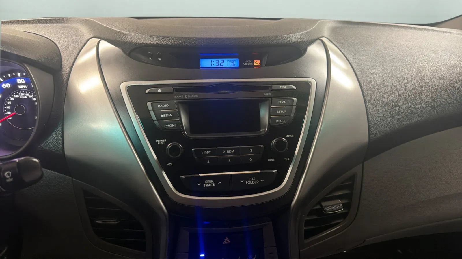 Used 2013 Hyundai Elantra GLS w/ Preferred Pkg FWD image 13