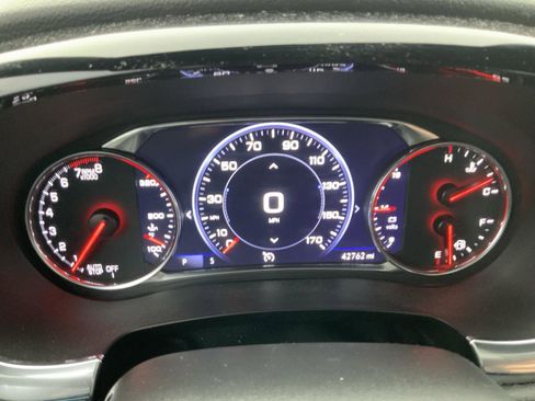 Used 2023 Chevrolet Traverse Premier w/ Redline Edition image 34