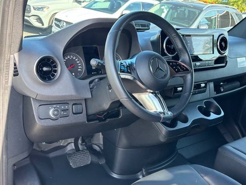 Used 2025 Mercedes-Benz Sprinter 2500 image 14