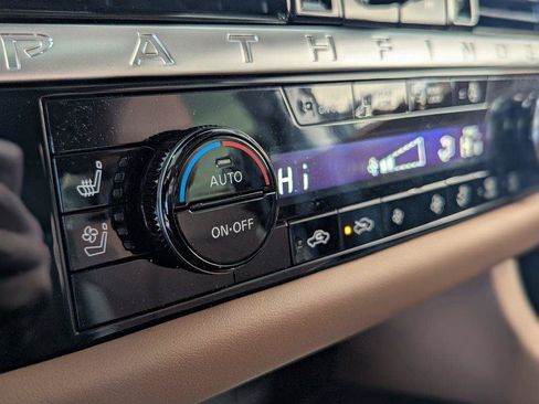 New 2026 Nissan Pathfinder Platinum AWD/4WD image 25