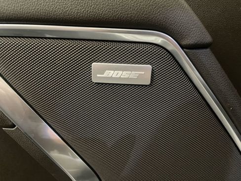 Used 2022 Chevrolet Silverado 1500 LTZ w/ LTZ Premium Package AWD/4WD image 18