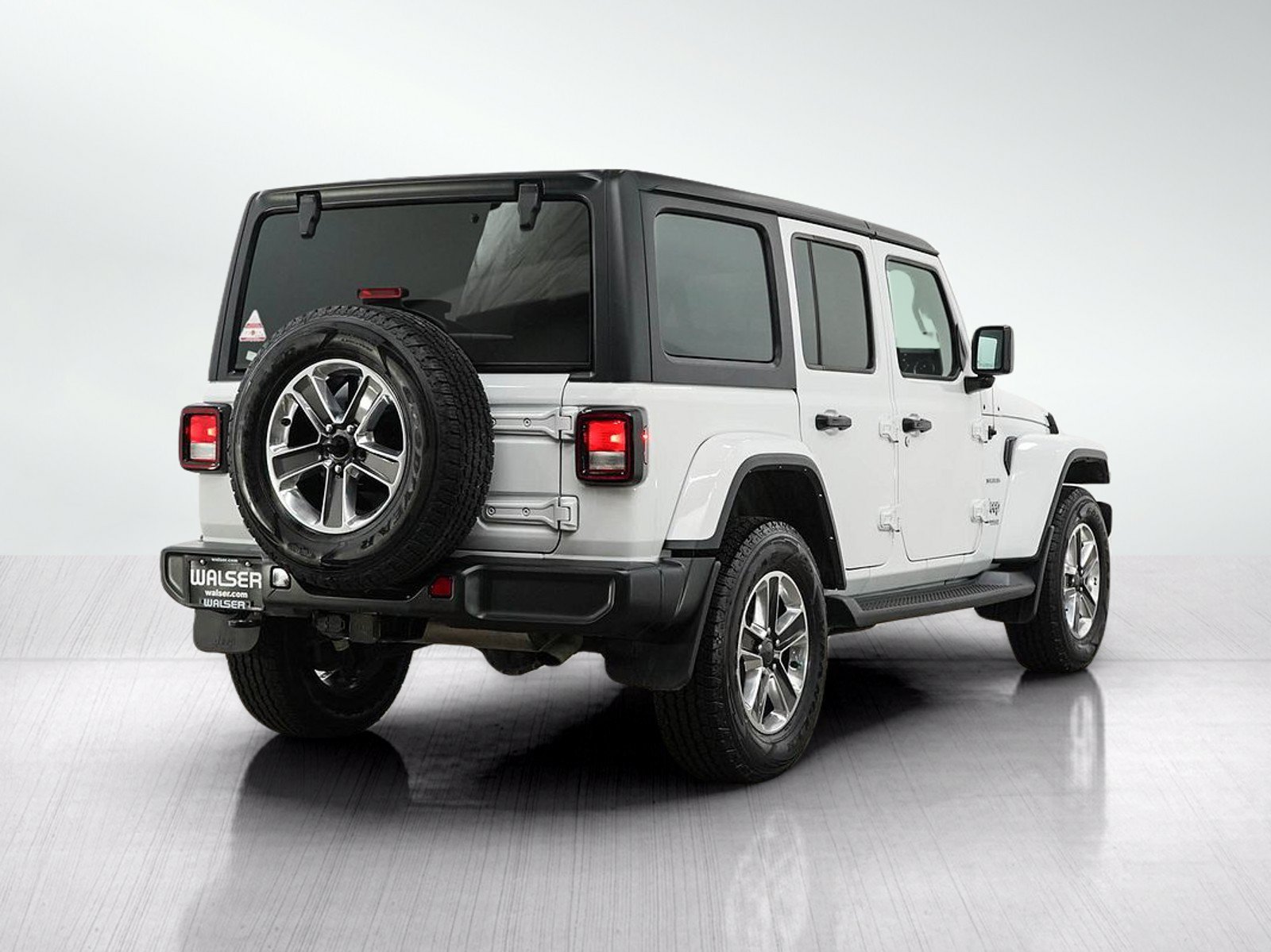Used 2021 Jeep Wrangler Unlimited Sahara w/ Uconnect 4C Nav & Sound Group AWD/4WD image 6