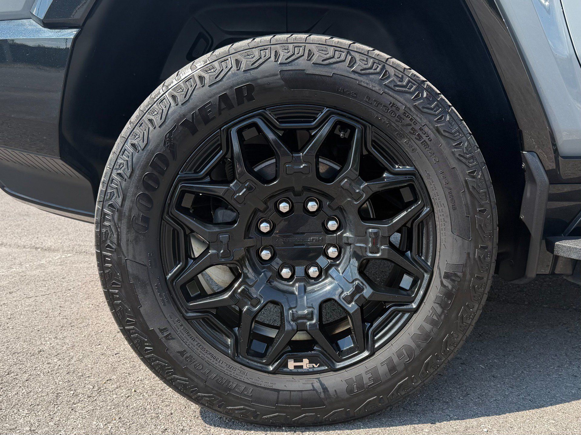 Used 2024 GMC Hummer EV 2X AWD/4WD image 21