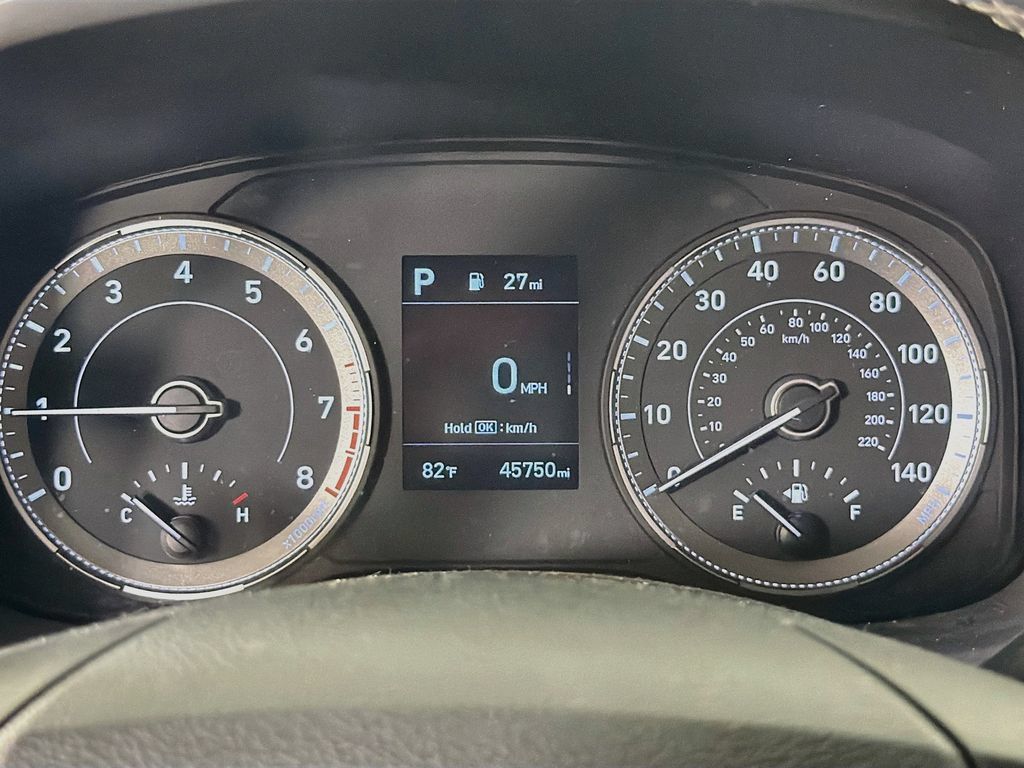 Used 2022 Hyundai Venue SEL FWD image 16