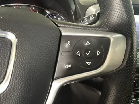 Used 2023 GMC Terrain SLE w/ Driver Convenience Package AWD/4WD image 17