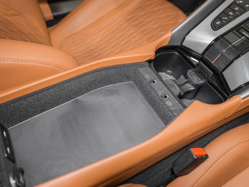 Used 2024 Aston Martin DB12 Coupe RWD image 35