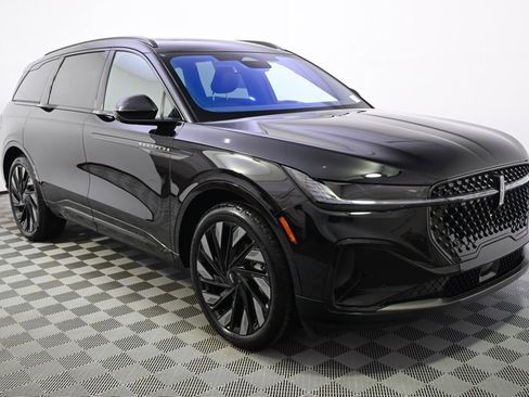 New 2026 Lincoln Nautilus Reserve w/ Jet Appearance Package image 8