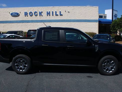 New 2026 Ford Maverick XLT w/ XLT Luxury Package FWD image 19