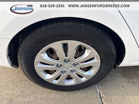 Used 2010 Kia Forte EX FWD image 8